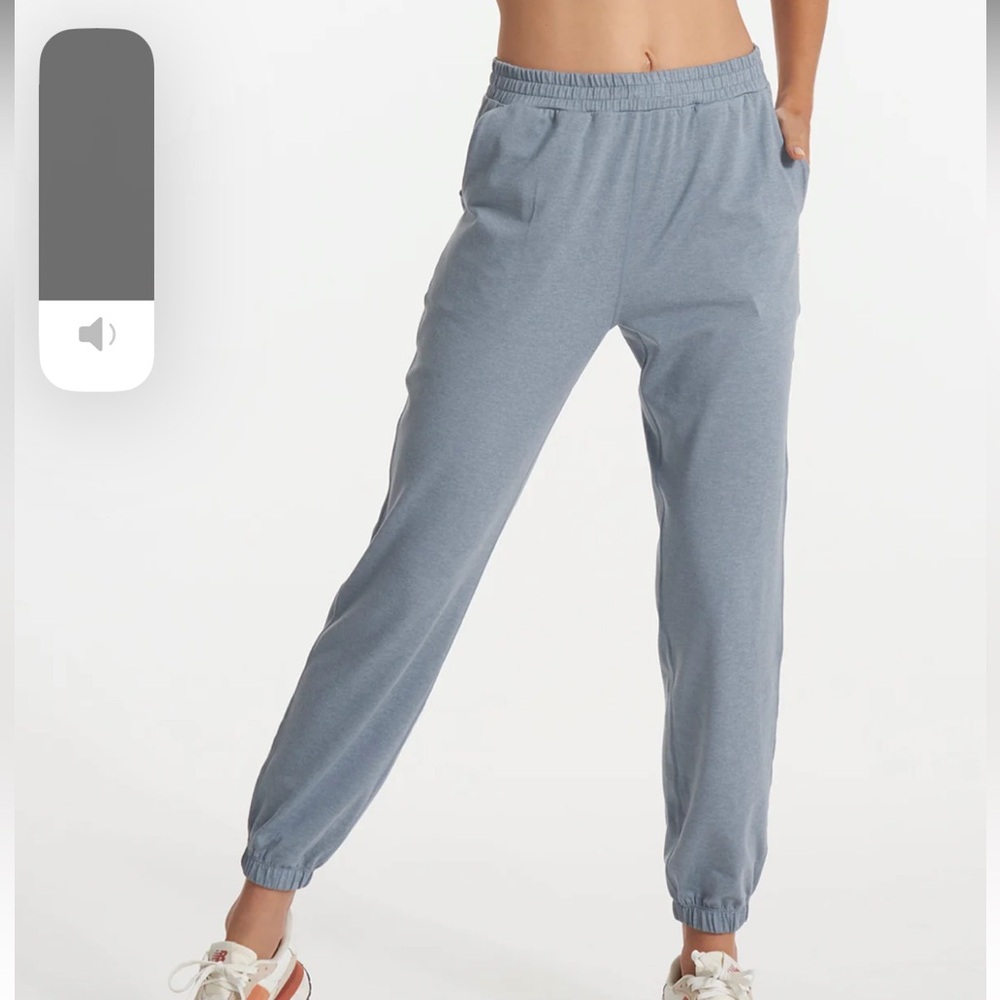 Vuori boyfriend jogger flint Heather blue small
